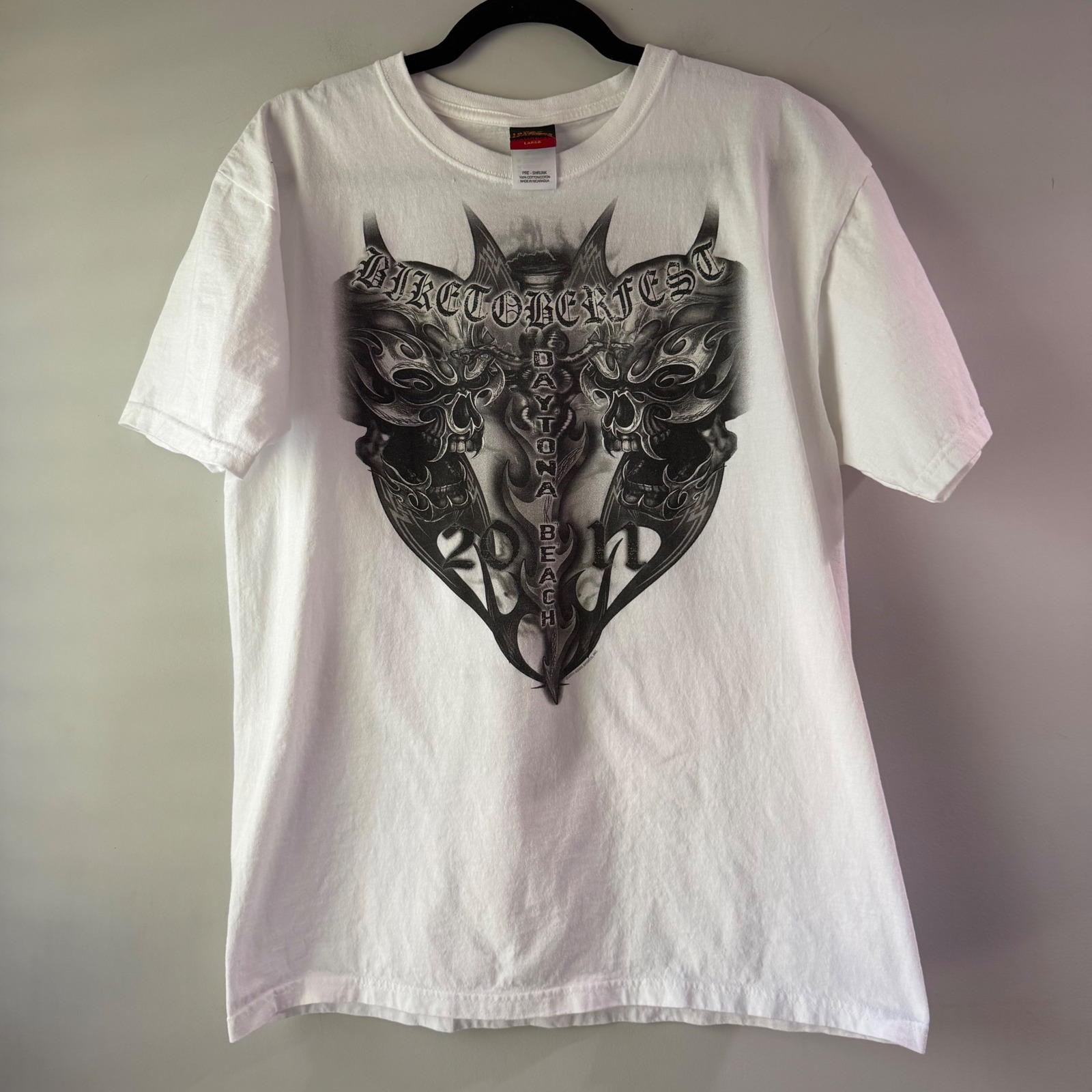 Hot Leathers TShirt Mens Large White Excellent Biketoberfest 2011 Daytona Beach
